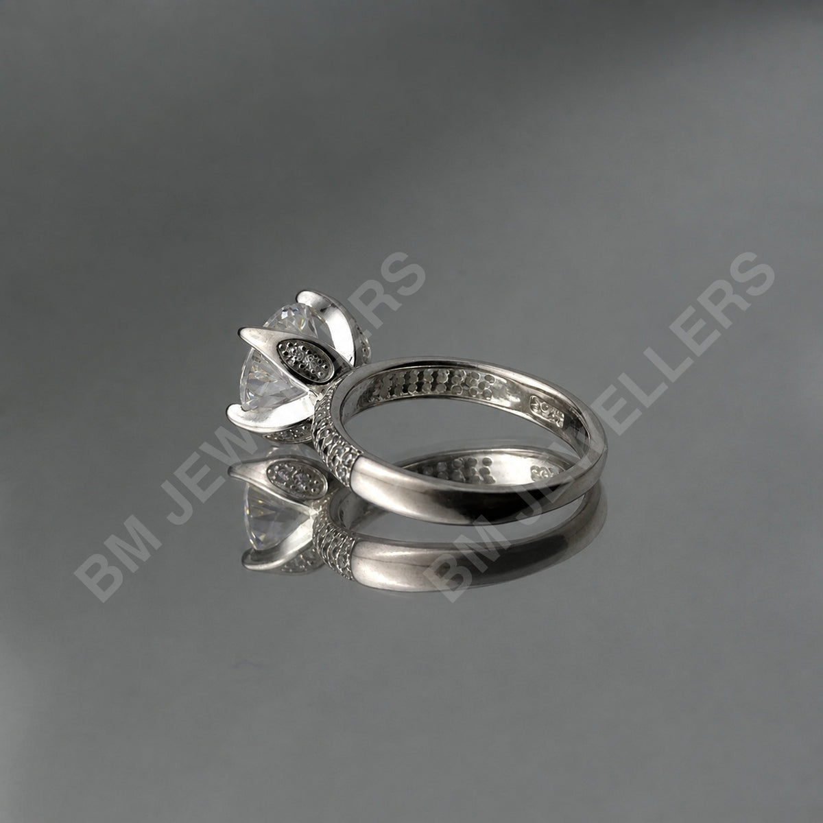 The Tulip Crown Ring - BM Jewellers