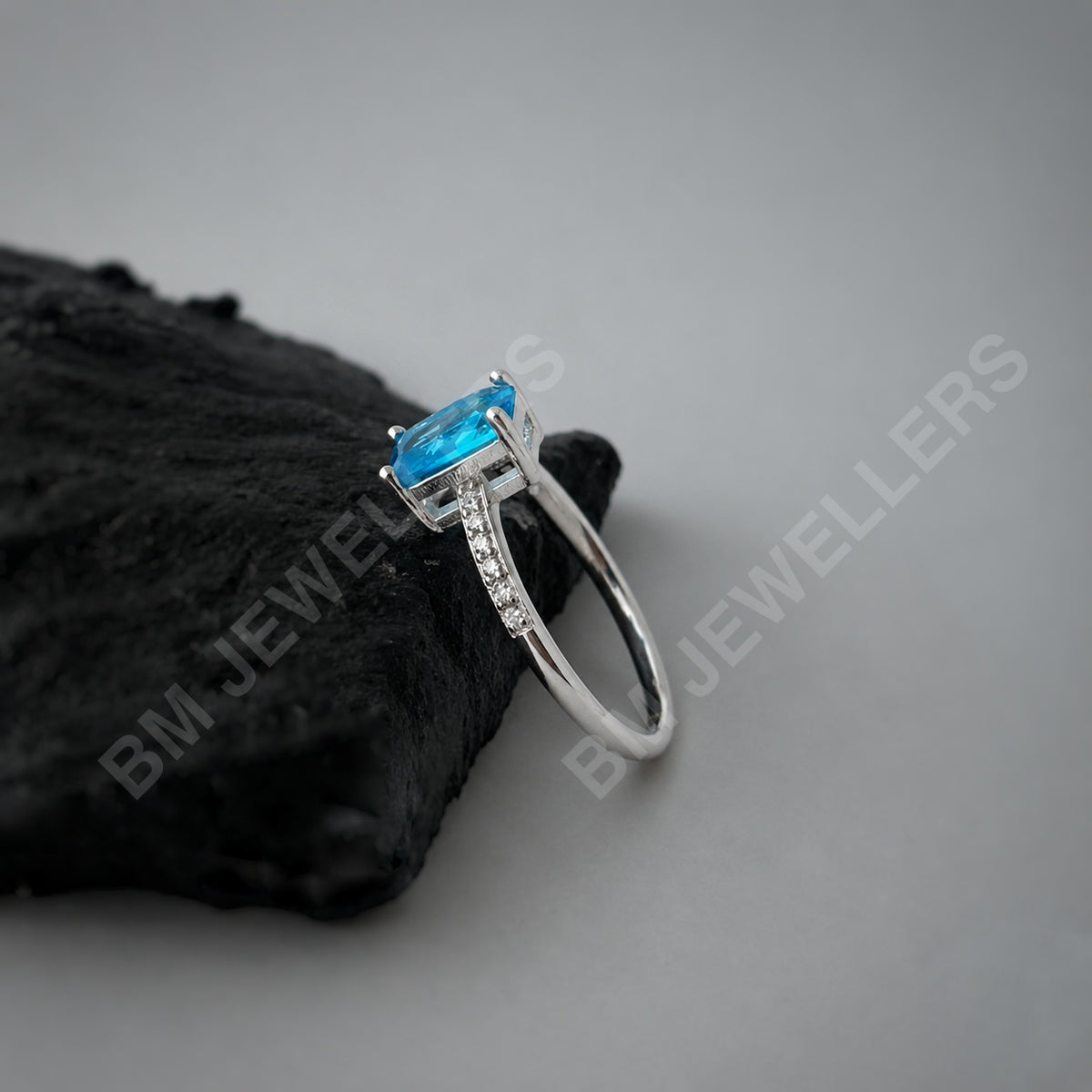 "The Radiant Blue Solitaire Pavé" Stone Ring - BM Jewellers