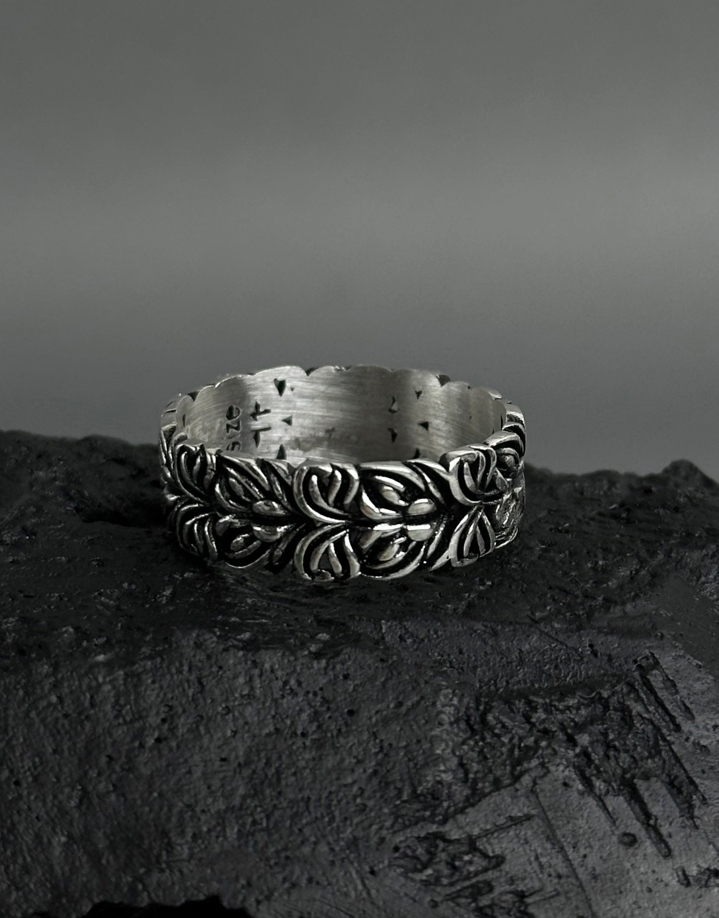 Botanical Leaf Sterling Silver Wedding Band – Marriage Ring