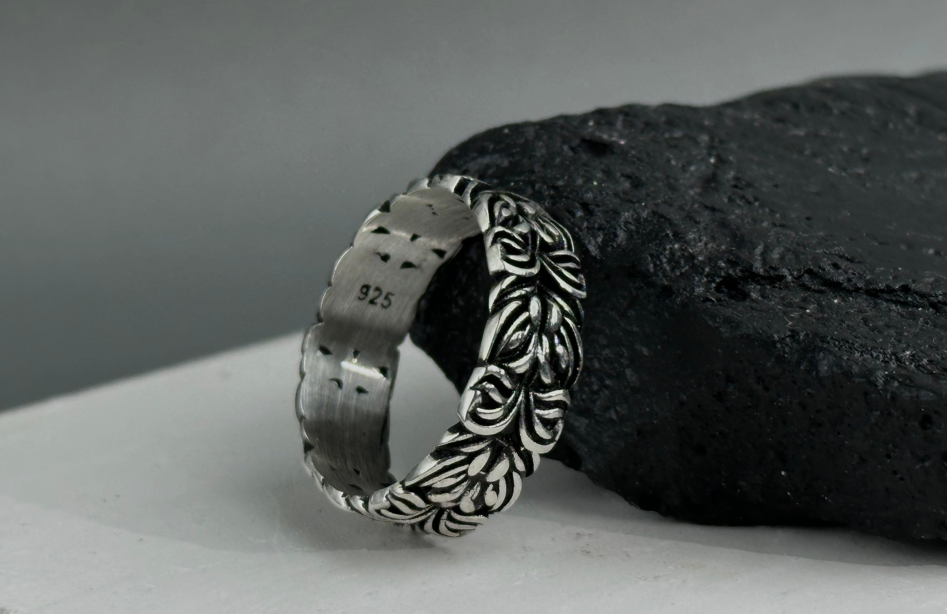 Botanical Leaf Sterling Silver Wedding Band – Marriage Ring