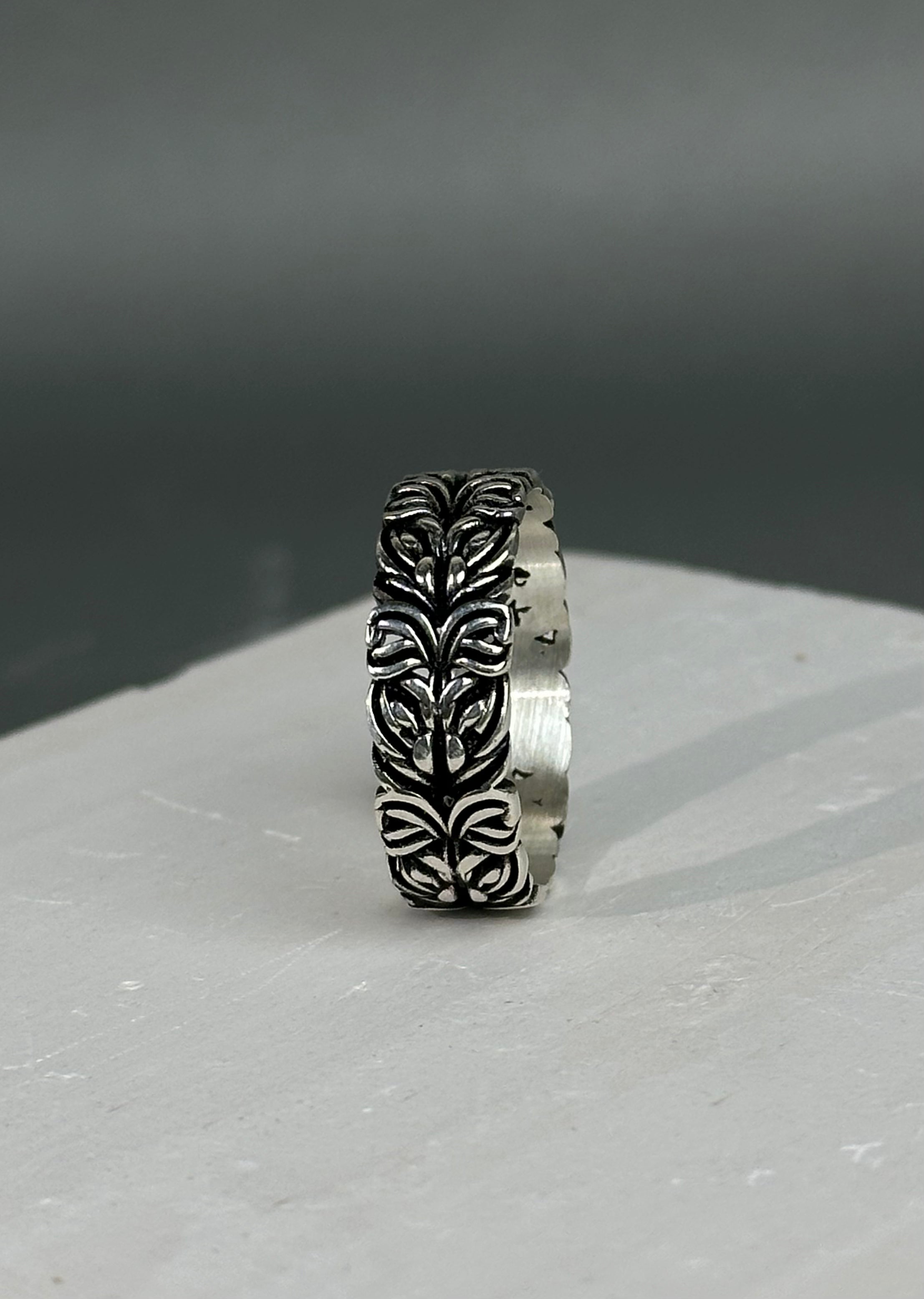 Botanical Leaf Sterling Silver Wedding Band – Marriage Ring