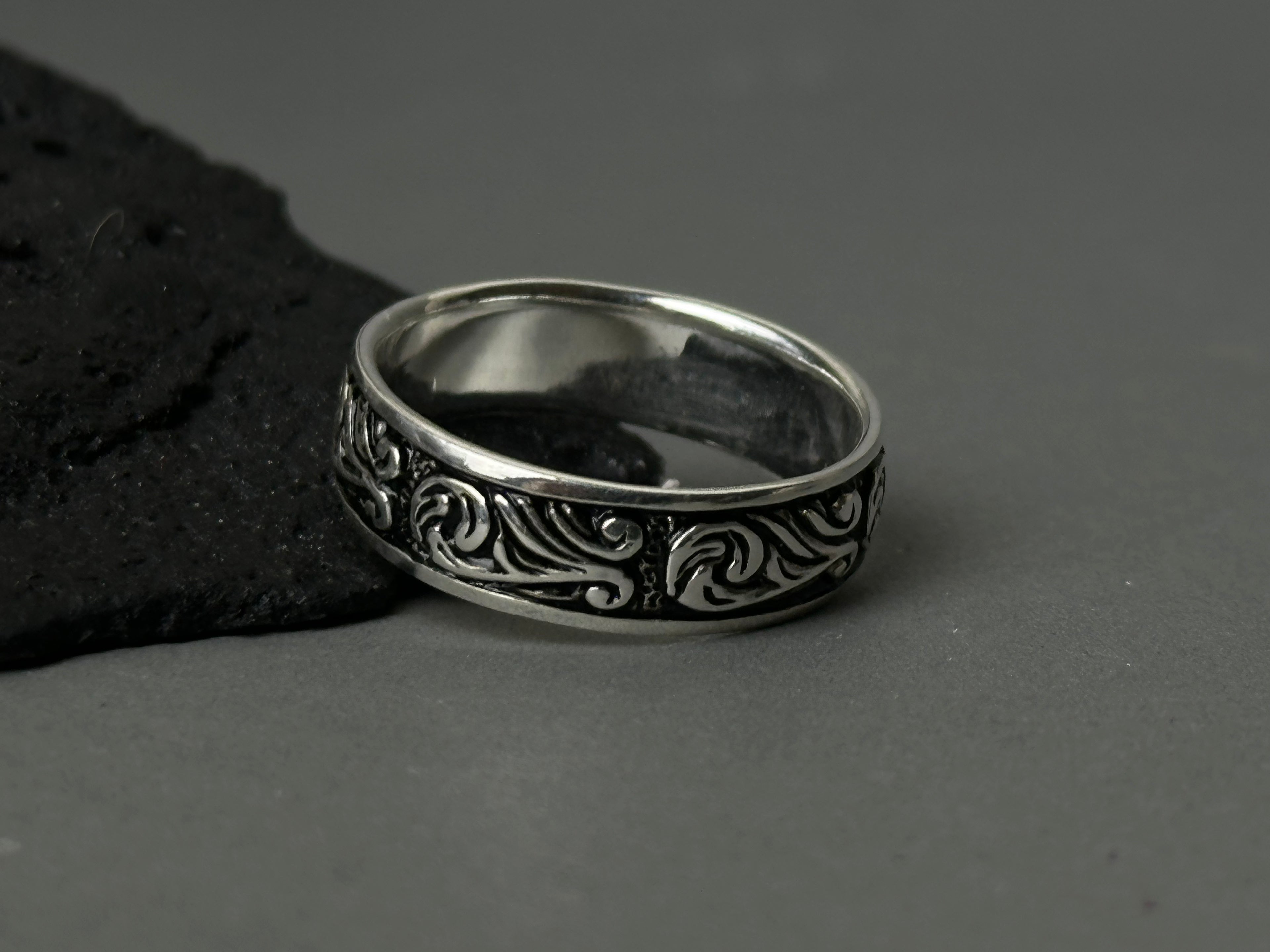 Scroll Band Ring – Antiqued Vintage Filigree Swirl Ring for Men & Women
