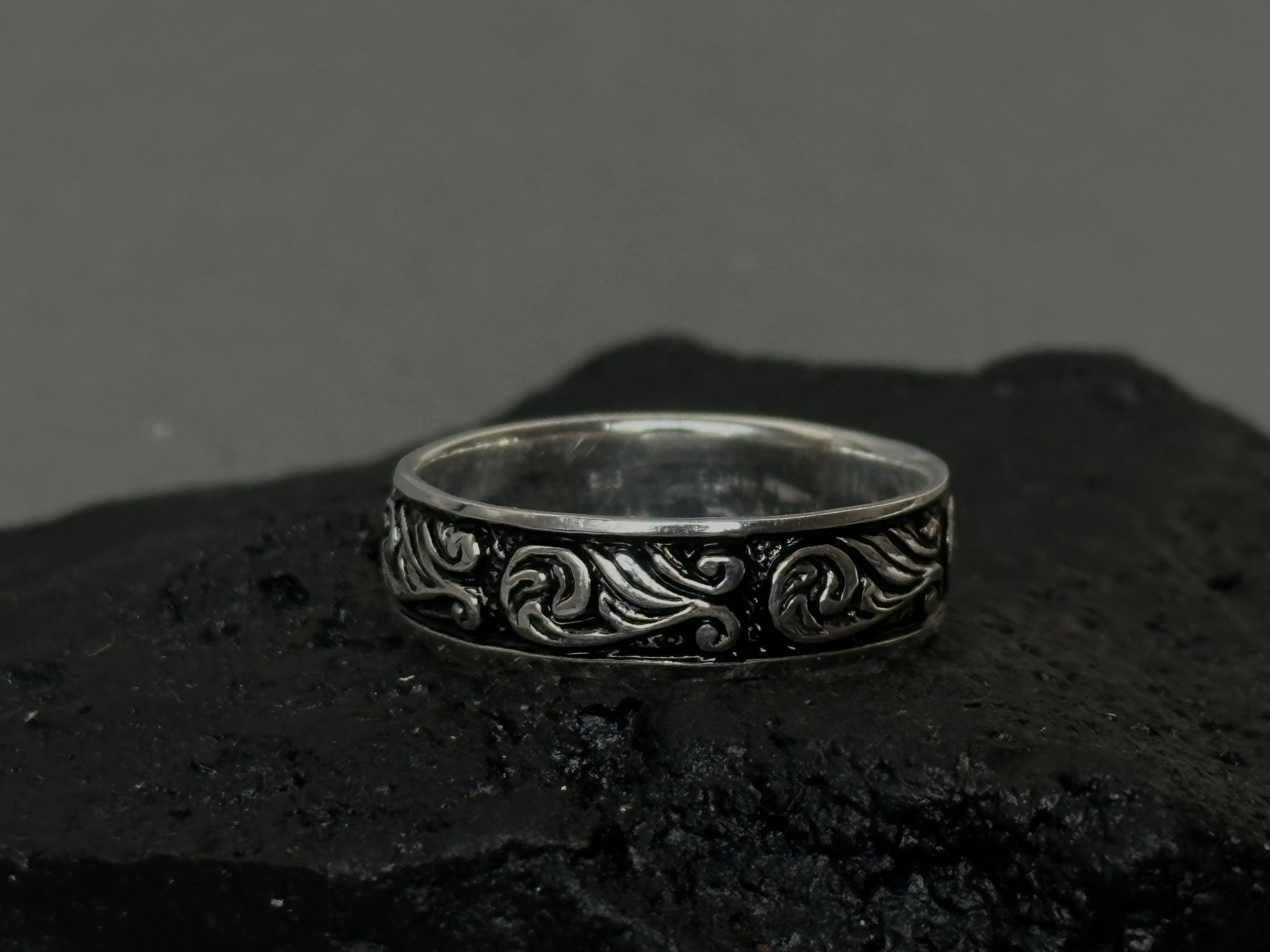 Scroll Band Ring – Antiqued Vintage Filigree Swirl Ring for Men & Women