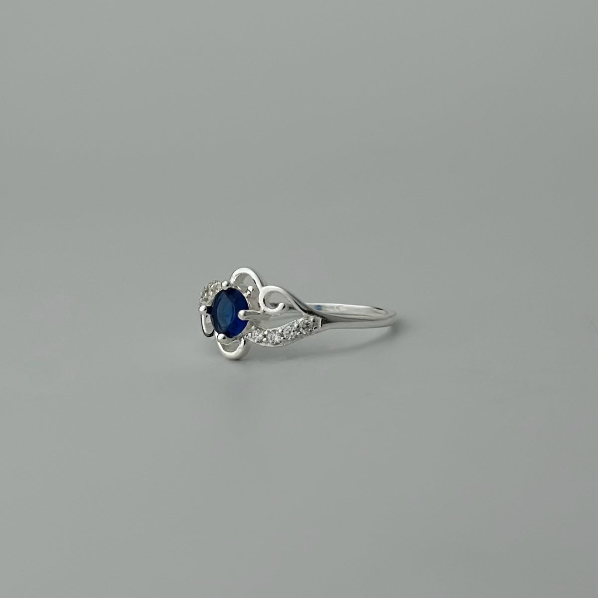 "The Dark Wave" Round Blue Sapphire Rings - BM Jewellers
