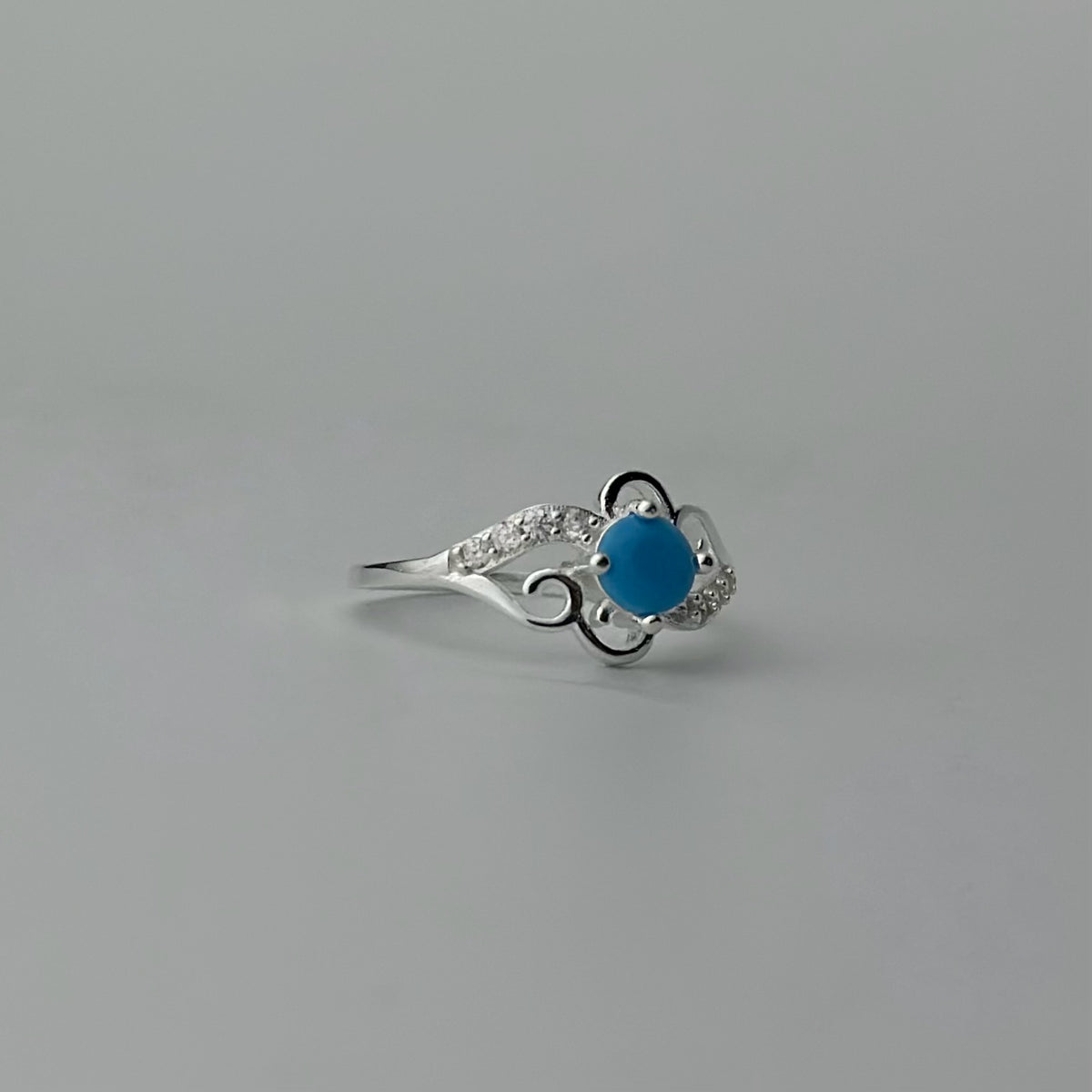 "The Blue Wave" Round Feroza Solitaire Ring - BM Jewellers