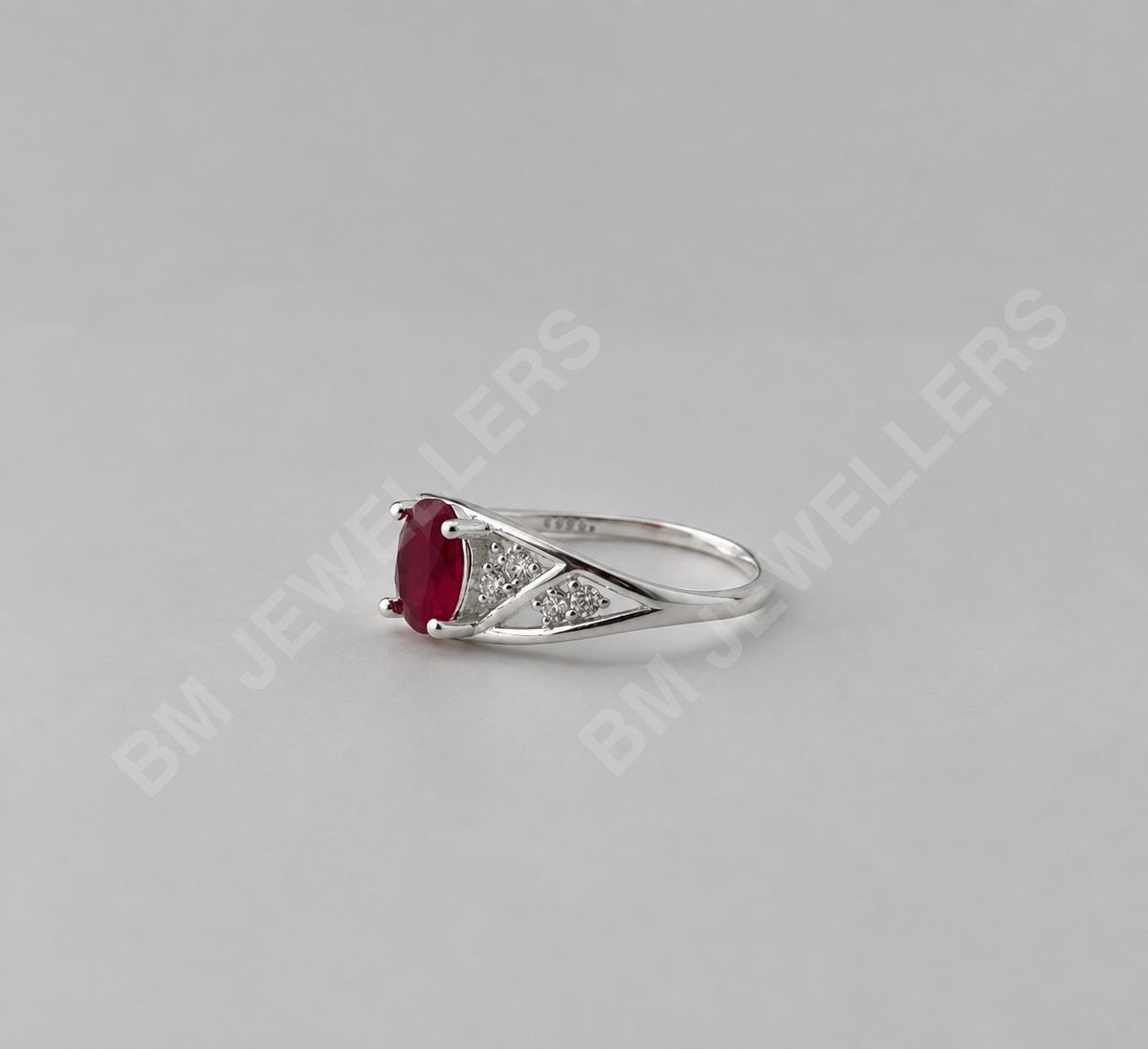 "The Red Mesh" Oval Ruby Trellis Ring Ring - BM Jewellers