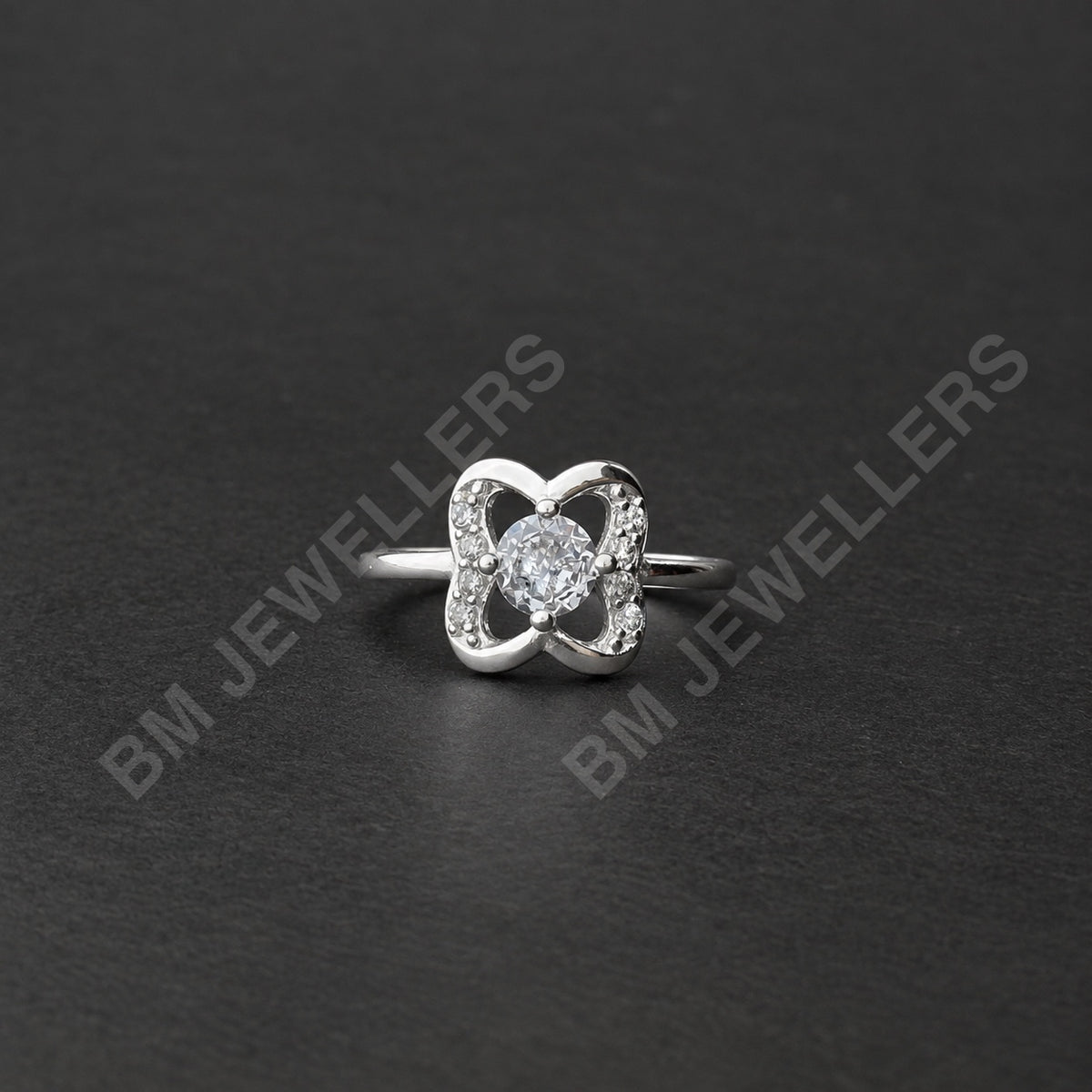 "The White Bloom" Round Ring - BM Jewellers