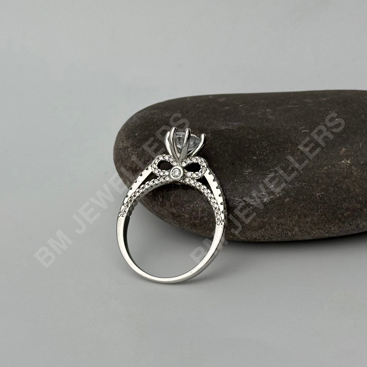 The Crown Solitaire Ribbon Bow - BM Jewellers