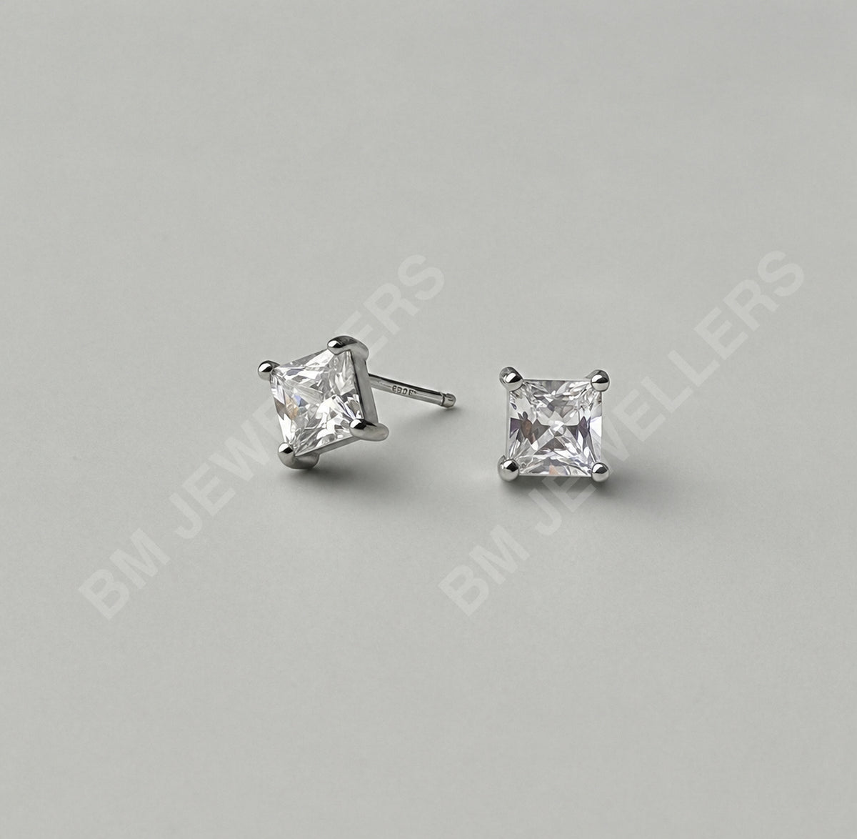 The Princess Diamond Station Set By BM Jewellers