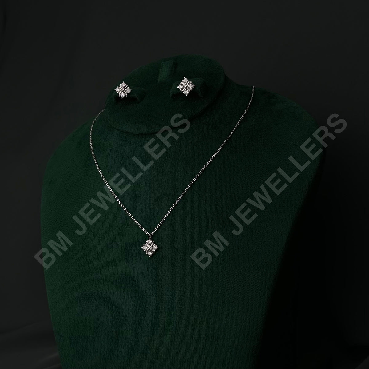 The Crisscross Four-Stone Set By BM Jewellers
